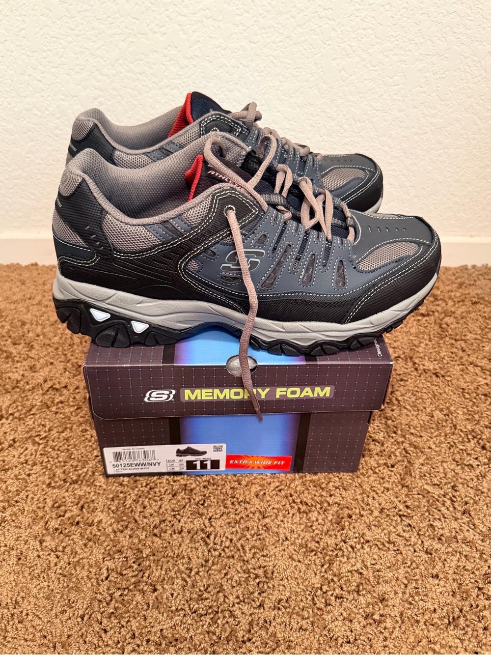 Skechers afterburn Memory Foam mens shoes - Size 11 Extra Wide - Navy